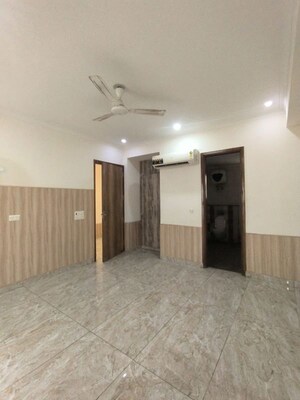 Room in 3 BHK Independent House at Sector 45 – for Rent