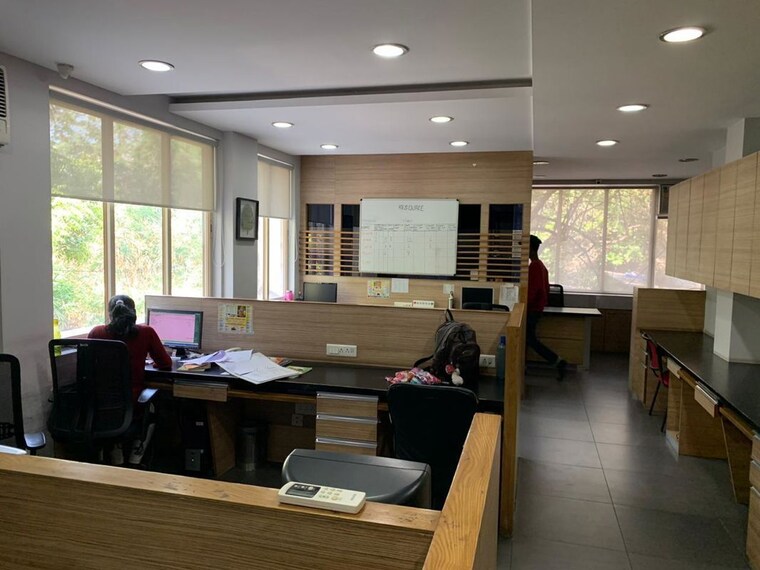 Team Area, mittal-chambers-nariman-point Commercial Office Space 670 Sq.Ft. In Nariman Point Mumbai 10684090