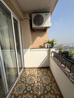 Balcony in 2 BHK Apartment at DLF Regency Park I, Dlf Phase iv – for Rent