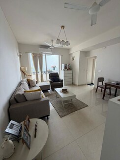 2 BHK +Apartment For Rent in DLF Regency Park I