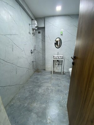 Bathroom in 2 BHK Apartment at M4 Ocean View, Mazgaon – for Sale
