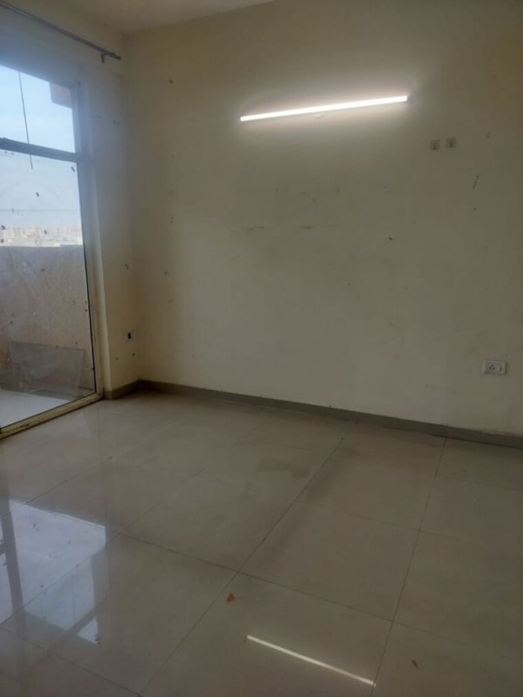 Room, pyramid-urban-homes 2 Bedroom 625 Sq.Ft. Apartment In Sector 70a Gurgaon 10684112