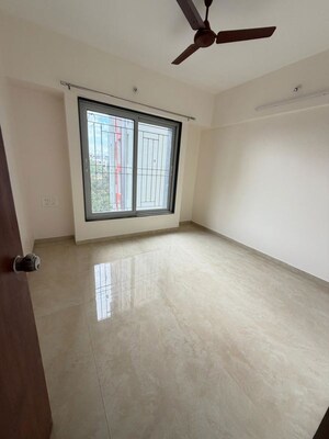 Room in 3 BHK Apartment at Badhekar Arunali, Kothrud – for Rent