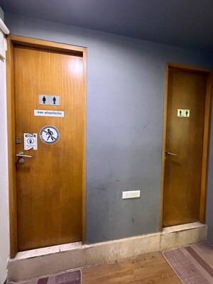 Room in  Office Space at Free Press House, Nariman Point – for Rent