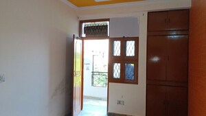 Room in 1 BHK Builder Floor at Vaishali Sector 2 – for Rent