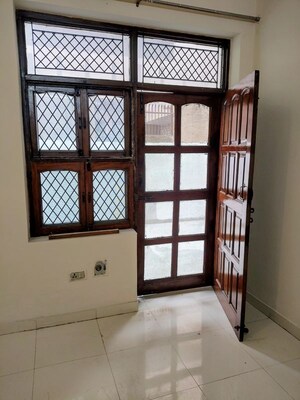 3 BHK Builder Floor For Rent in Sector 9
