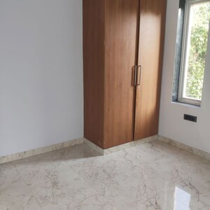 Room in 3 BHK Builder Floor at Sector 10 – for Rent