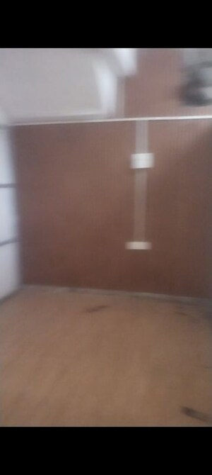 Room in  Shop at Palam Vihar Residents Association, Palam Vihar – for Rent