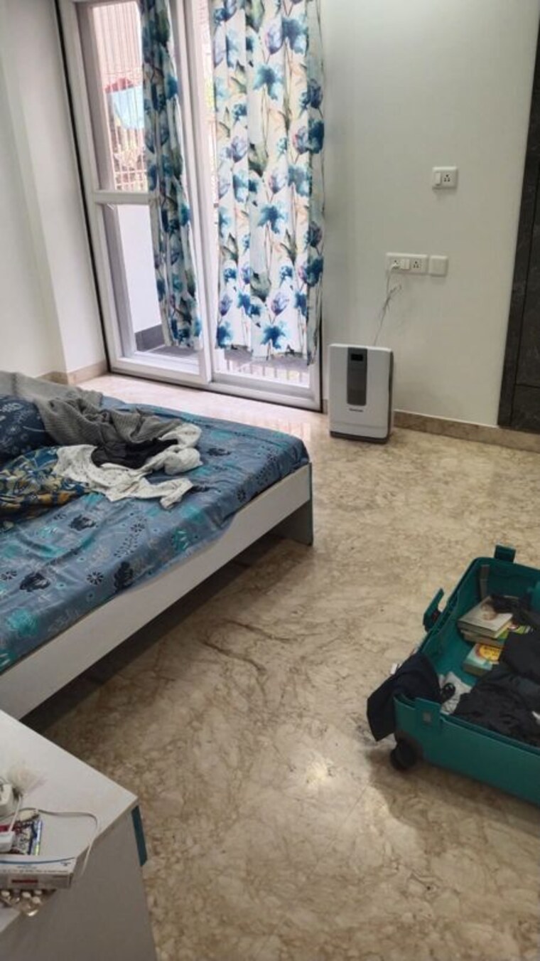 Bedroom, geetanjali enclave 4 Bedroom 350 Sq.Yd. Builder Floor In Geetanjali Enclave Delhi 10684222