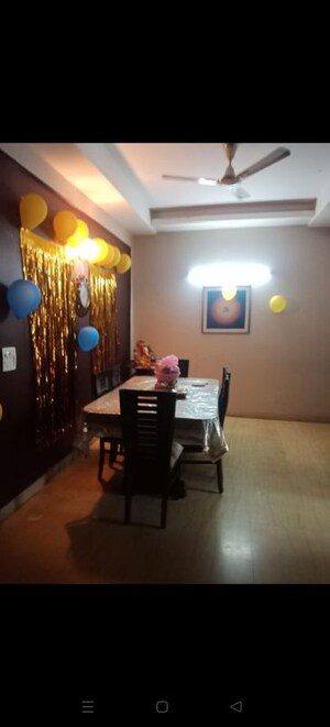 Living Room in 3.5 BHK Apartment at Mahagun Moderne, Sector 78 – for Rent