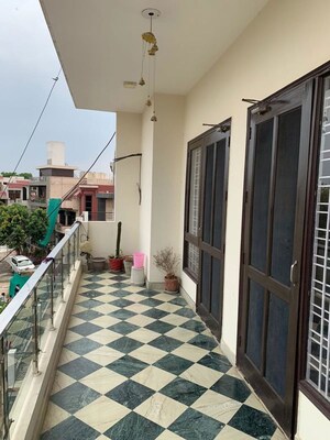 Balcony in 2 BHK Independent House at Sector 14 – for Rent