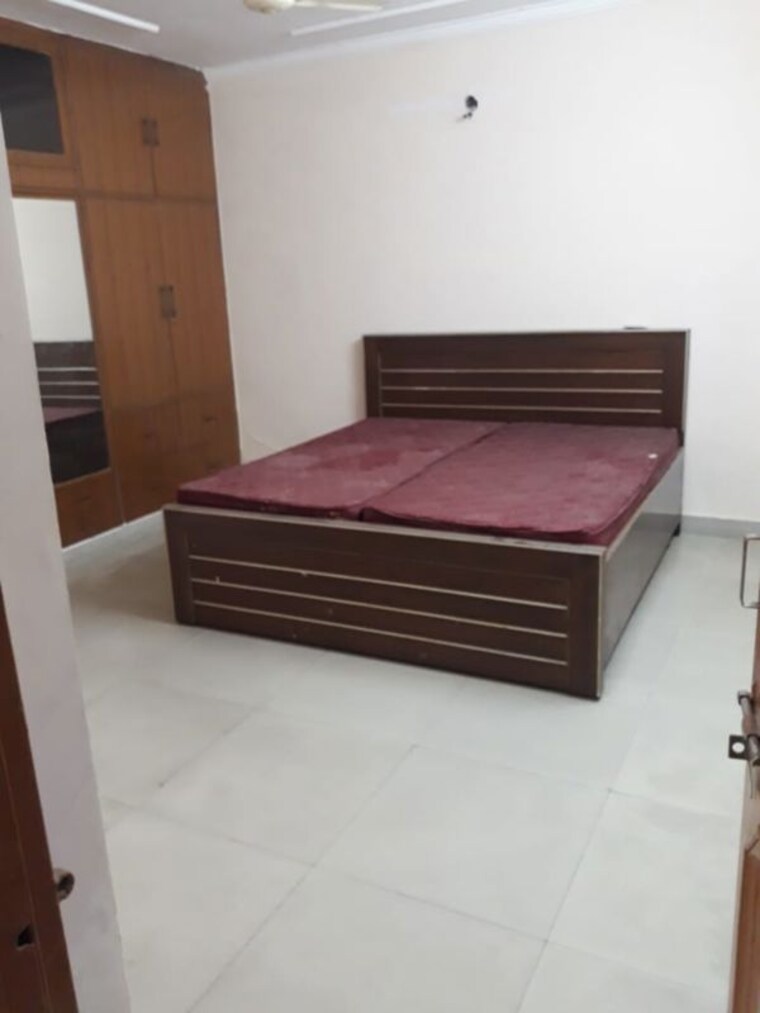 Bedroom, sector 14 2 Bedroom 1169 Sq.Ft. Independent House In Sector 14 Gurgaon 10684244