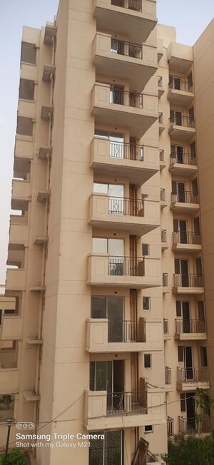 2 BHK Apartment For Sale in MRG The Balcony, Sector 93