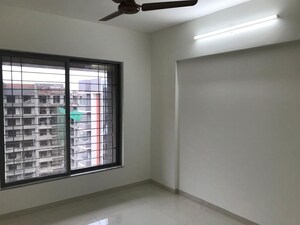 Room in 2.5 BHK Apartment at Nivasa Enchante, Lohgaon – for Rent