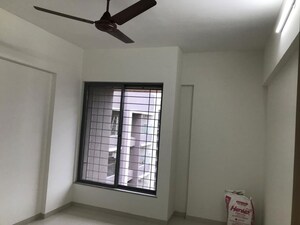 Room in 2.5 BHK Apartment at Nivasa Enchante, Lohgaon – for Rent