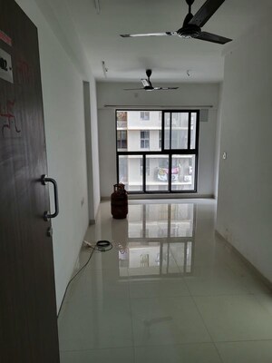 Room in 1 BHK Apartment at UK Iridium, Kandivali East – for Rent