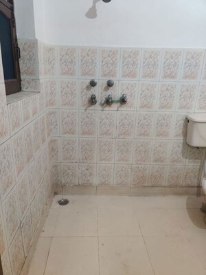 Bathroom in 2 BHK Independent House at Sector 14 – for Rent