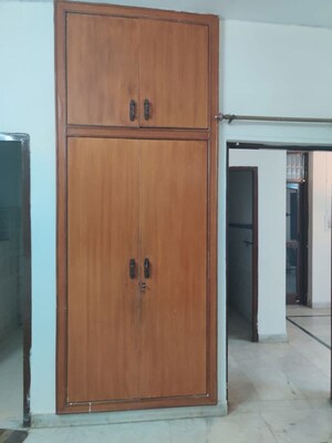 Room in 2 BHK Independent House at Sector 14 – for Rent