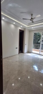 5 BHK +  4500 Sq.Ft. Builder Floor in Kailash Colony