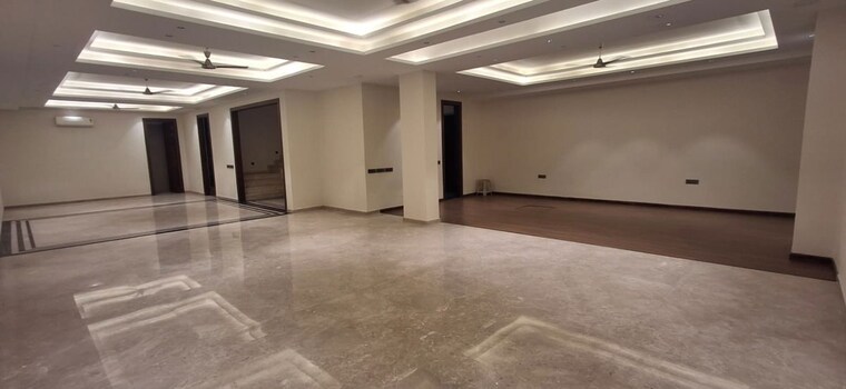 Room, kailash colony 5 Bedroom 4500 Sq.Ft. Builder Floor In Kailash Colony Delhi 10684268