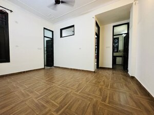Room in 1 BHK Apartment at Palm Residency Chhatarpur, Chattarpur – for Rent