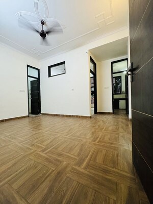 Room in 1 BHK Apartment at Palm Residency Chhatarpur, Chattarpur – for Rent