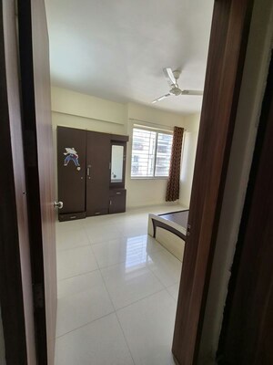 Room in 1 BHK Apartment at Magnum lifestyle, Dhanori – for Rent