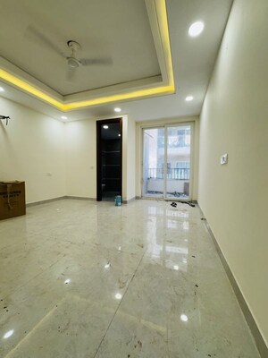 Building Lobby in 4 BHK Apartment at Palm Residency Chhatarpur, Chattarpur – for Rent