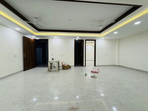 Room in 4 BHK Apartment at Palm Residency Chhatarpur, Chattarpur – for Rent