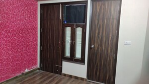 Room in 2 BHK Independent House at Sector 14 – for Rent
