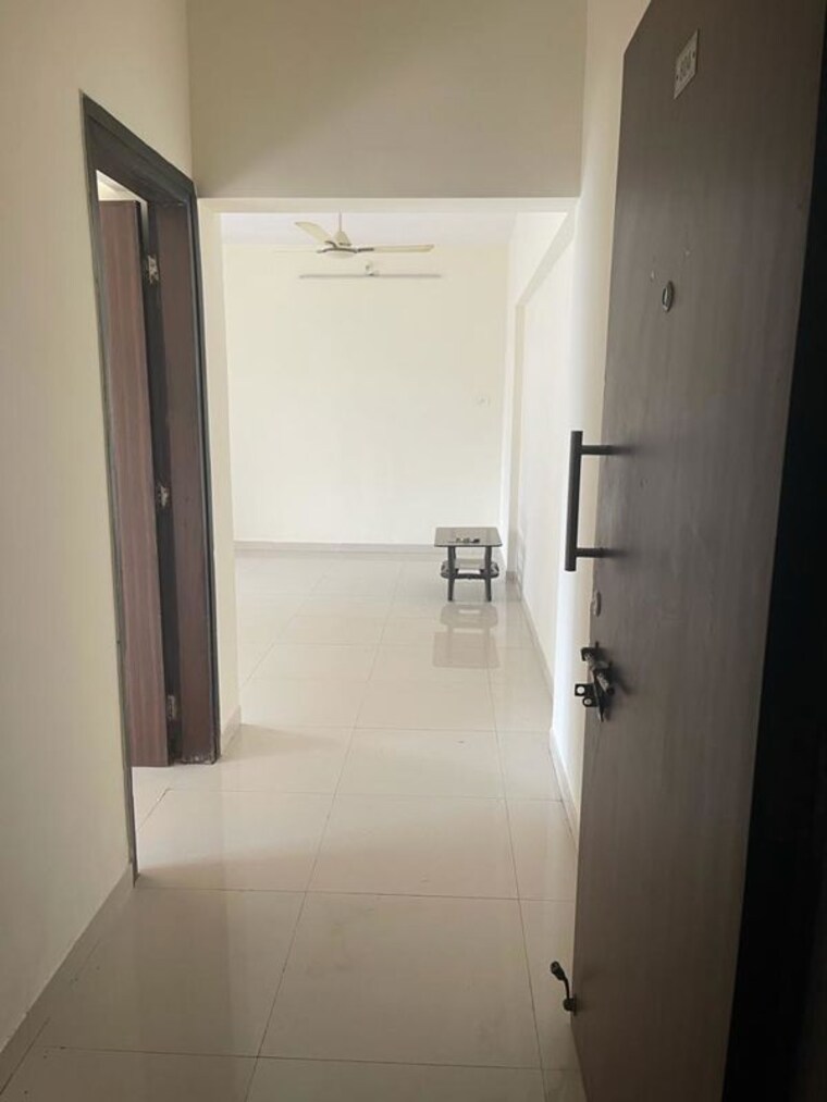 Bathroom, evershine-cosmic 3 Bedroom 1500 Sq.Ft. Apartment In Andheri West Mumbai 10684286