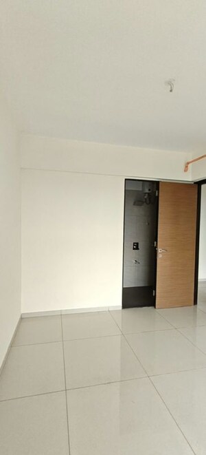 Master Bedroom in 2 BHK Apartment at Chandak 34 Park Estate D Wing, Goregaon West – for Rent