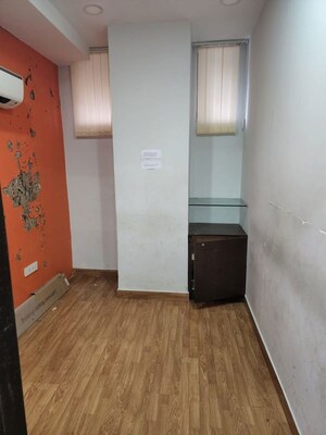 Room in  Office Space at Goldline Business Center	, Malad West – for Sale
