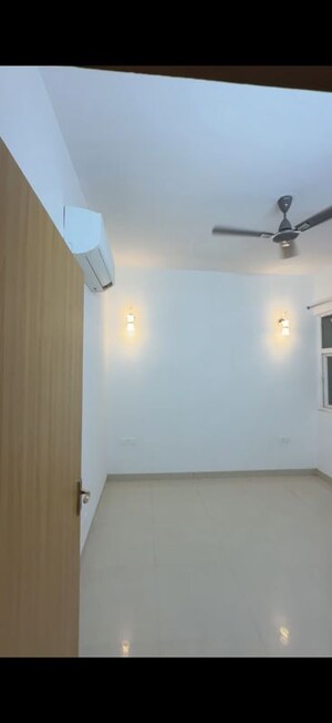 Room in 2 BHK Apartment at Shree Vardhman Green Court, Sector 90 – for Rent