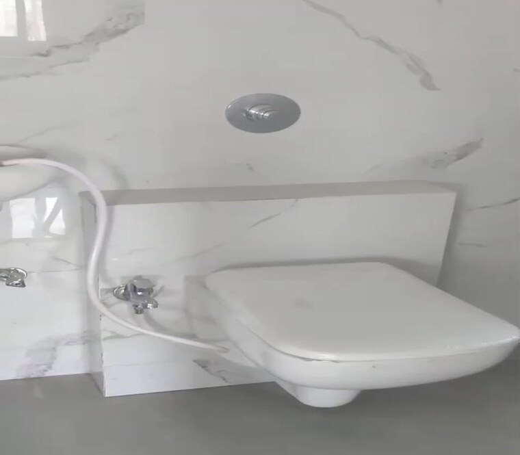 Bathroom, wadala 1 Bedroom 440 Sq.Ft. Apartment In Wadala Mumbai 10684353