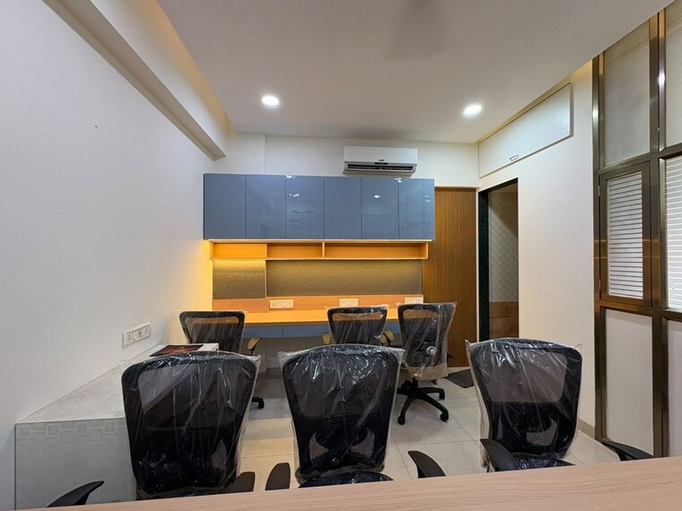 Team Area, solitaire-heights Commercial Office Space 900 Sq.Ft. In Malad West Mumbai 10684359