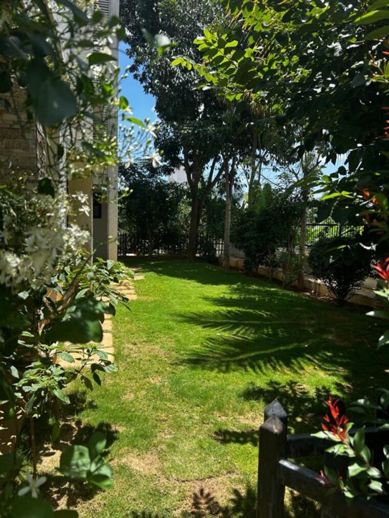 Garden, prestige-glenwood 3.5 Bedroom 3339 Sq.Ft. Villa In Budigere Bangalore 10684360