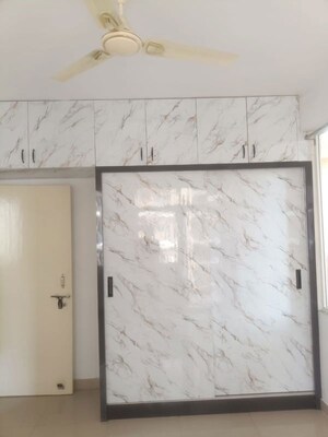 Room in 3 BHK Apartment at Signature Global The Roselia, Sector 95a – for Sale