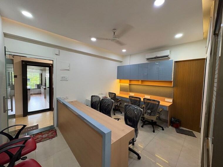 Team Area, gemstar-commercial-complex Commercial Office Space 2100 Sq.Ft. In Malad West Mumbai 10684370