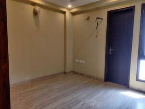 Room in 3 BHK Builder Floor at Sushant Lok I – for Sale