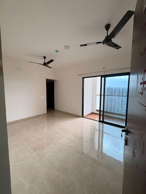 Room in 2 BHK Apartment at Duville Riverdale, Kharadi – for Rent