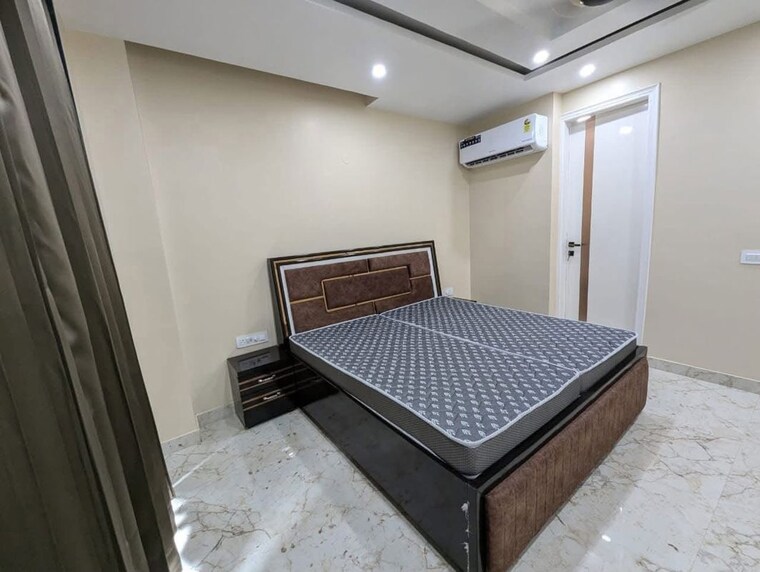 Bedroom, sector 51 3 Bedroom 2000 Sq.Ft. Builder Floor In Sector 51 Gurgaon 10684395