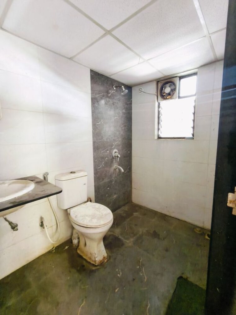 Bathroom, kolte-patil-margosa-heights 2 Bedroom 1015 Sq.Ft. Apartment In Mohammadwadi Pune 10684405