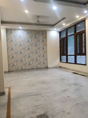 4 BHK Builder Floor For Rent in Pamposh Enclave