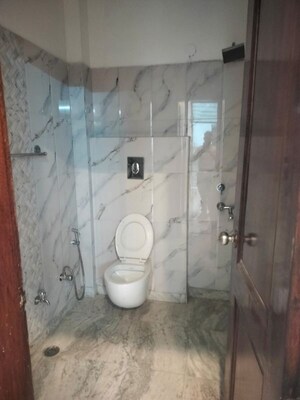 Bathroom in 3 BHK Builder Floor at Sector 43 – for Rent