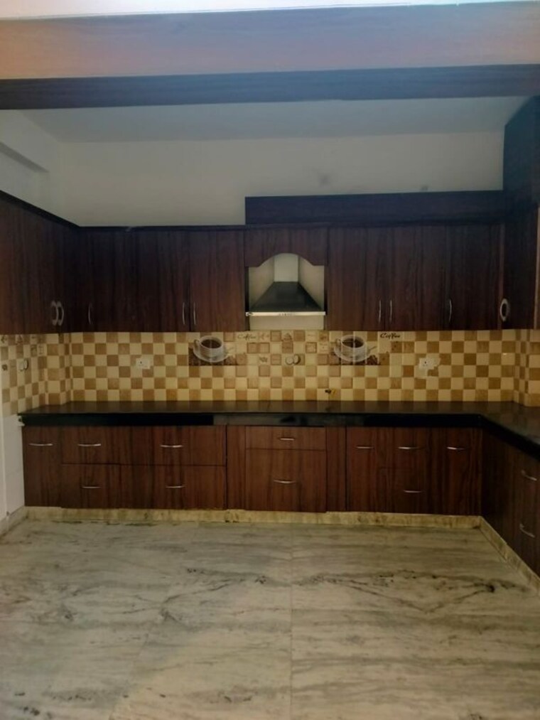 Kitchen, sector 43 3 Bedroom 1800 Sq.Ft. Builder Floor In Sector 43 Gurgaon 10684420