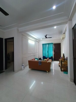 Living Room in 3 BHK Apartment at DLF Windsor Court, Dlf Phase iv – for Sale