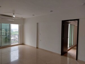Room in 3 BHK Apartment at Sunteck Signia Pearl, Bandra Kurla Complex – for Rent