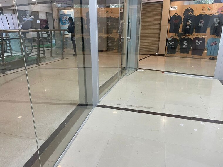 Balcony, rustomjee-eaze-zone-mall Commercial Office Space 230 Sq.Ft. In Malad West Mumbai 10684457
