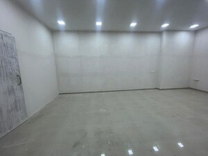 Room in  Office Space at Rustomjee Eaze Zone Mall, Malad West – for Rent